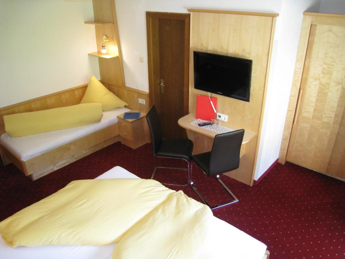 Laerchenhof Serfaus Kamer foto